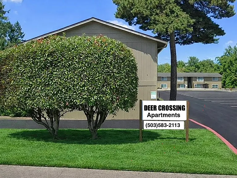 Deer Crossing Apartments — Photo 1