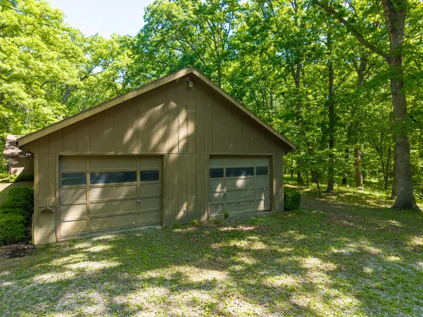 7620 S Fox Ln, Columbia, MO 65201