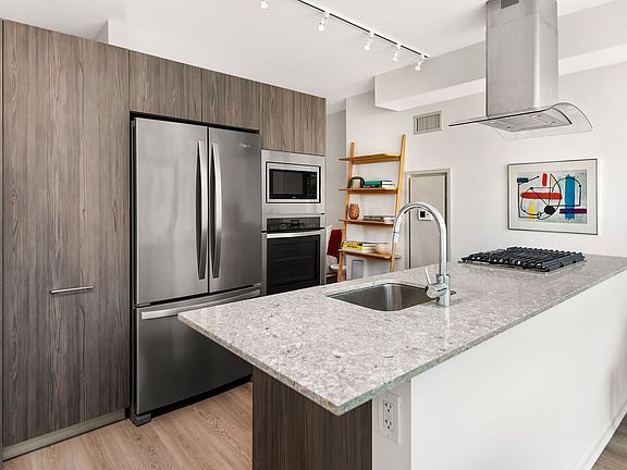 Optima Signature Studio Model Kitchen