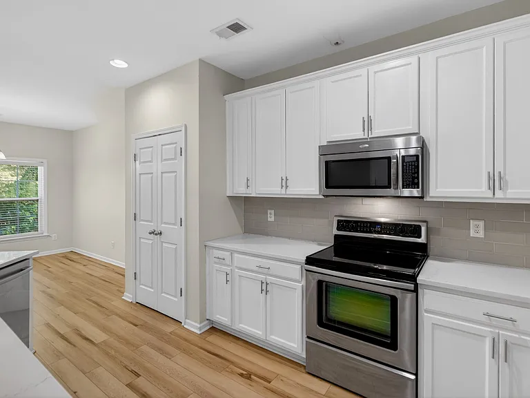 508 Fellers Ct — Photo 22