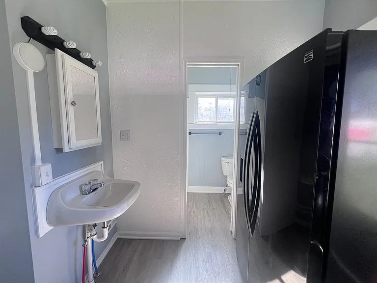 1242 Wealthy St SE — Photo 14