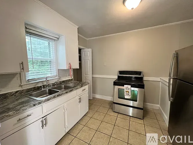 130 Reid St — Photo 5