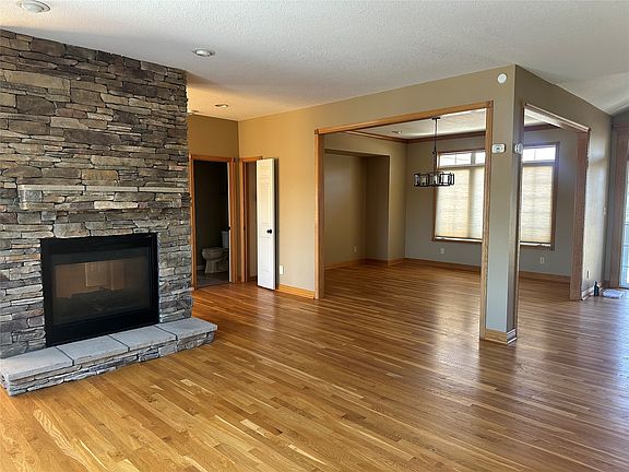 2nd image of 3310 NE Huntington Ln