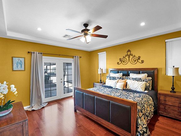 5th image of 1626 E Aire Libre Ave