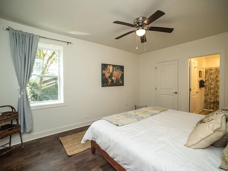 28B Madeline Ave — Photo 21