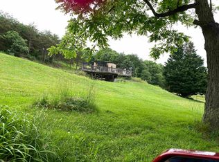 1320 Cranberry Ln, Blacksburg, VA 24060