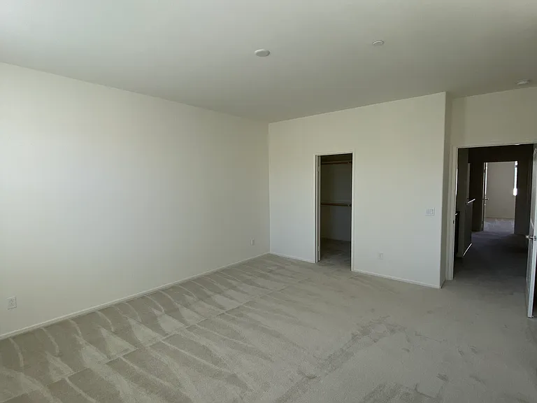 30395 Town Square Dr — Photo 23