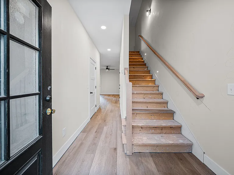 217 Cave St #1 — Photo 2