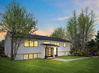 238 Sebonac Rd, Southampton, NY 11968