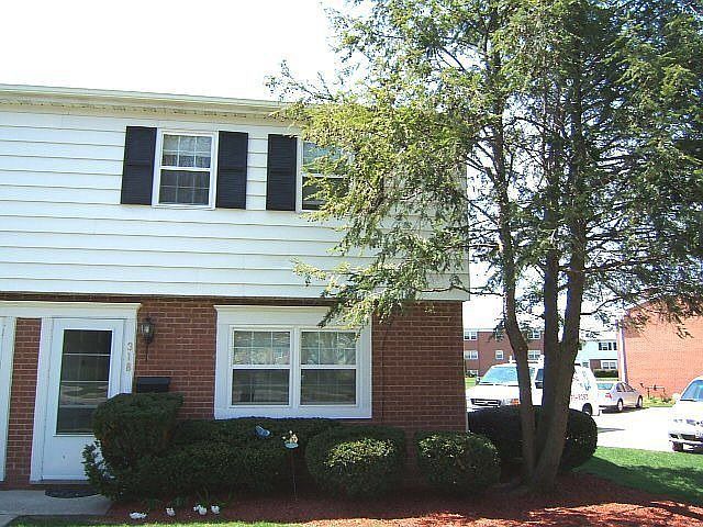 1st image of 4036 Brendan Ln #E-305