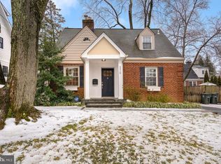 5310 27th St N, Arlington, VA 22207