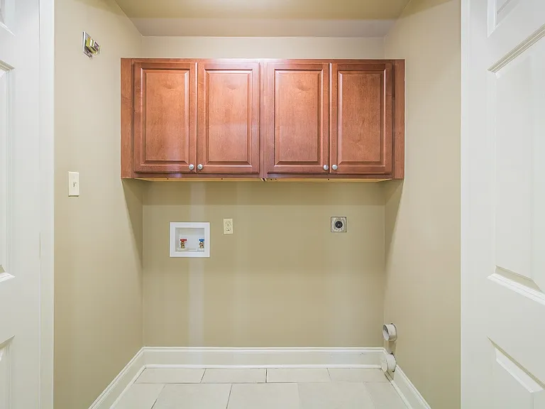 926 Lillian Michel Dr — Photo 21