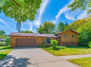 4525 Hamlet Pl, Madison, WI 53714