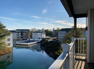 1407 Waters Edge Dr, Newark, DE 19702