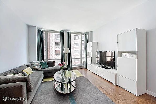 1st image of 133 W 22nd St APT 4G