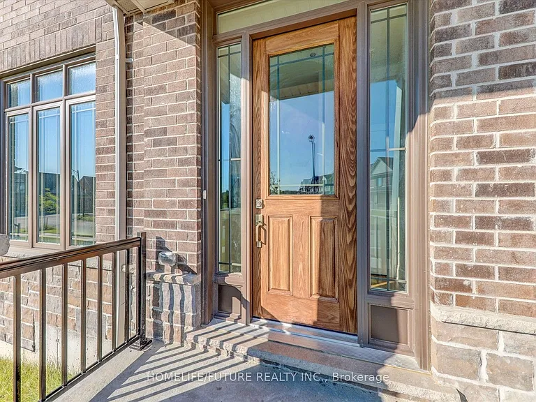 212 Mallory Ter — Photo 4