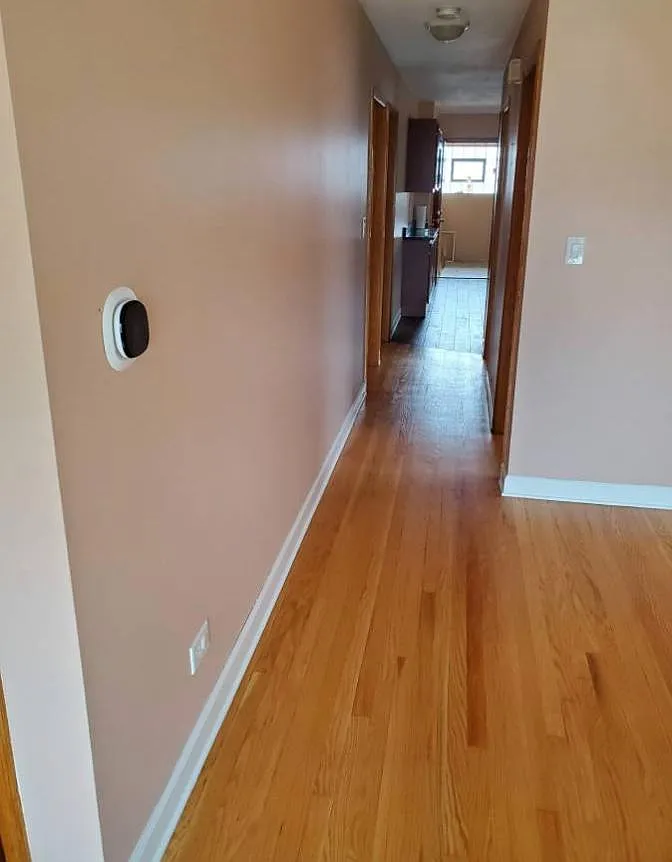 3 bed, 1.5 bath, 1350 sqft, $2,200 — Photo 4