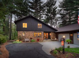 2331 Rainbow Dr, Plover, WI 54467
