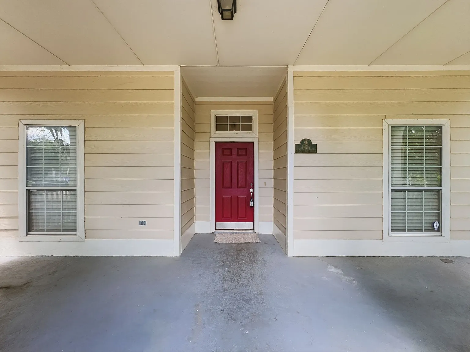4 bed, 1759 sqft, $2,100 — Photo 4