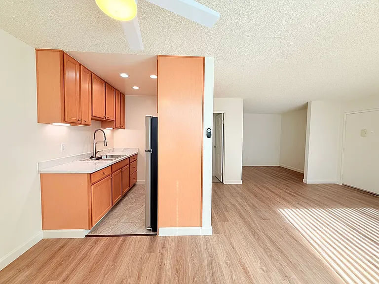 Terrace Apartments — Photo 5