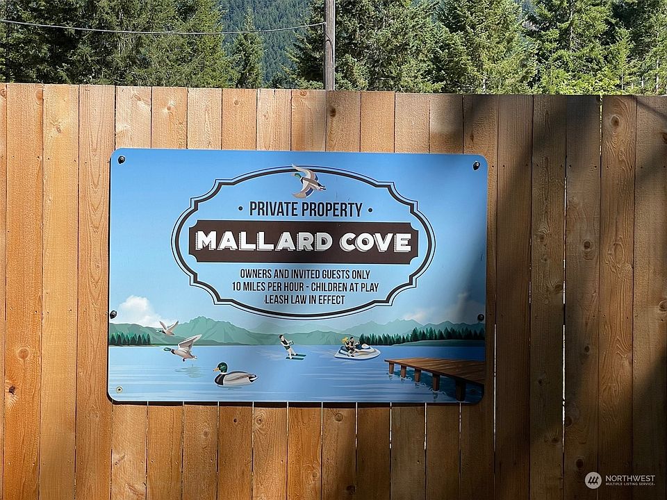 2nd image of 13 Mallard Cove Road
