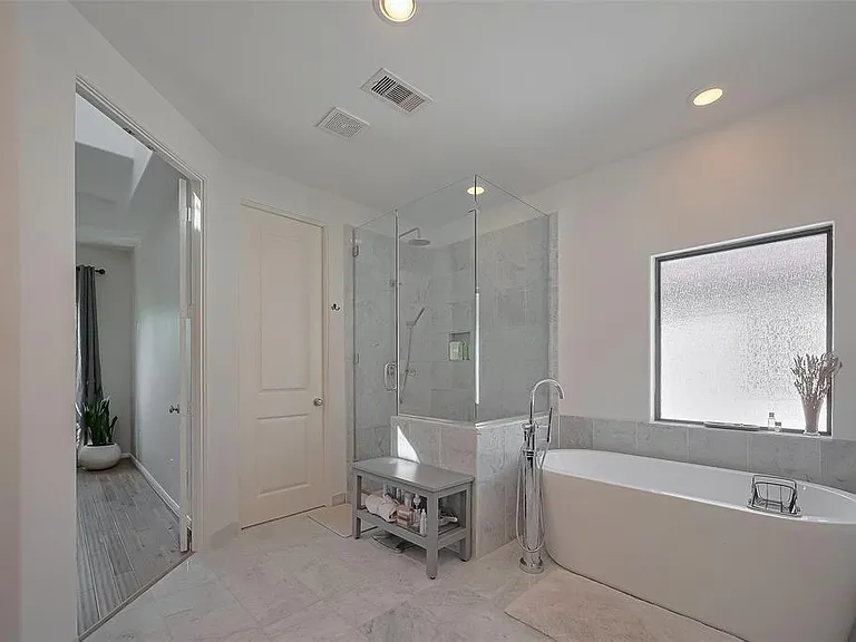 3940 Feagan St — Photo 41