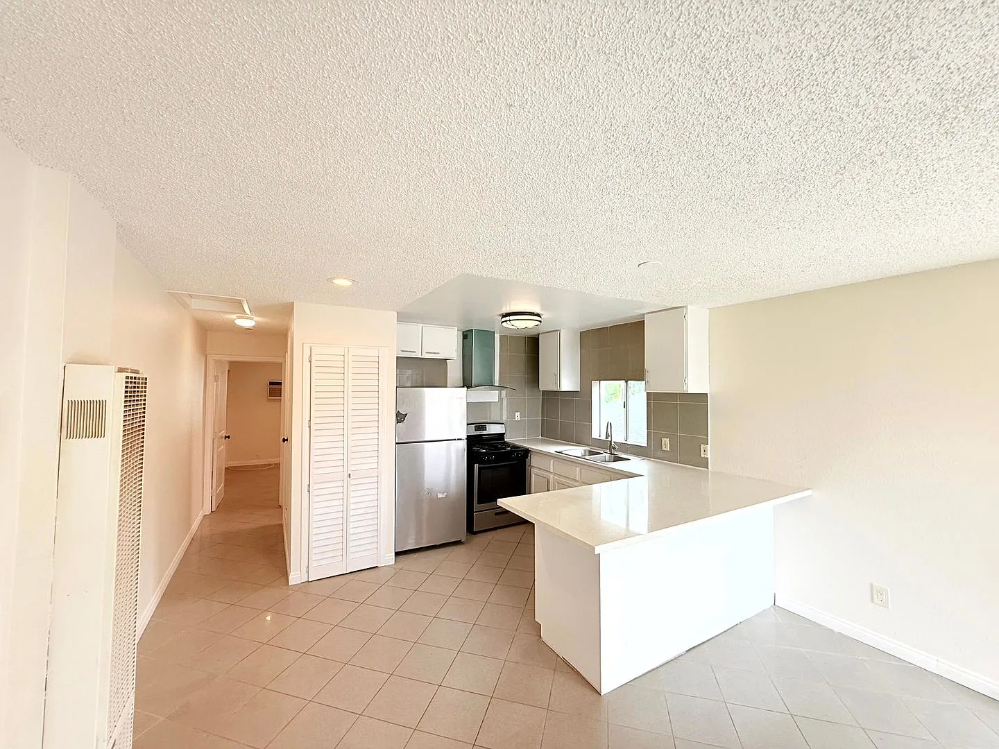 5440 - 5442 Lemon Grove Av — Photo 4