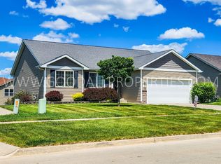 705 SE Pleasant View Dr, Waukee, IA 50263