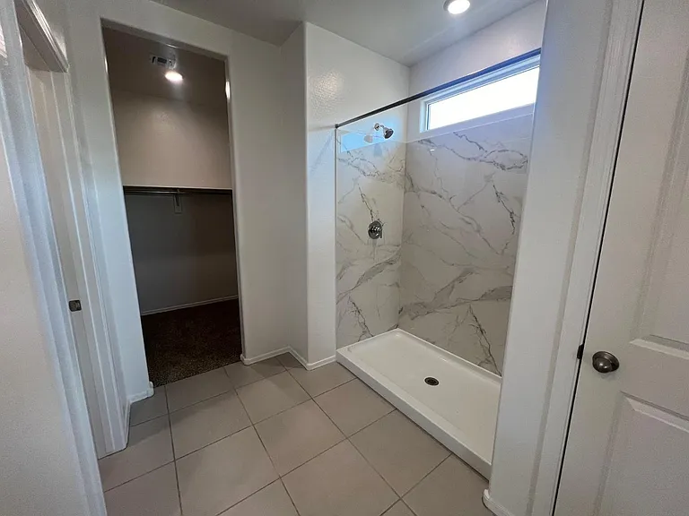 15645 W Desert Hollow Dr — Photo 11