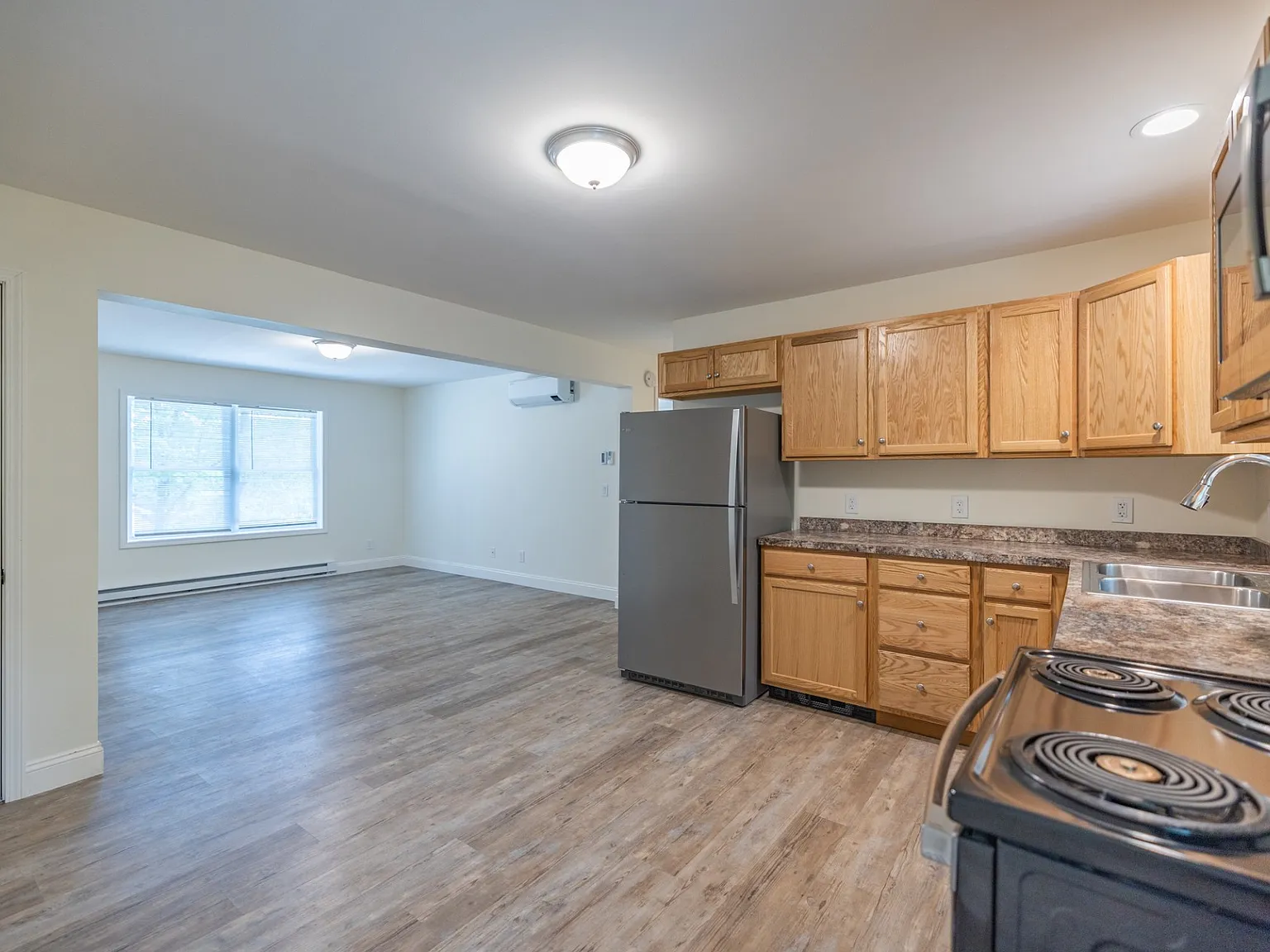 2 bed, $1,700 — Photo 3