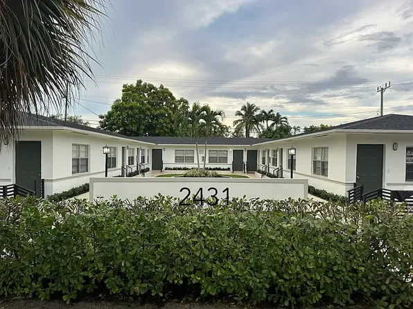 2431 SW 27th St APT 7, Miami, FL 33133