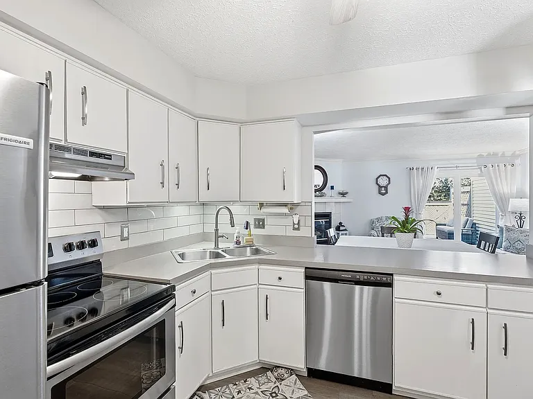 7160 N Kipling Pl — Photo 5