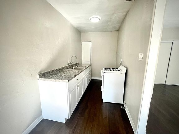 4th image of 1001 Banning Blvd #347