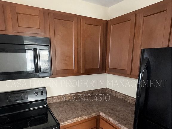 3rd image of 122 Leach Dr APT 104