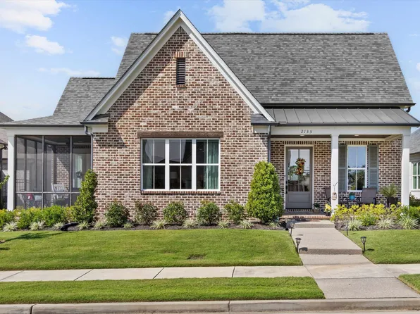 2135 Greenbrier Lakes Blvd N, Piperton, TN 38017
