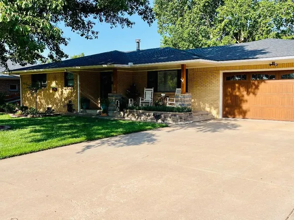1790 N Calhoun Ave, Liberal, KS 67901