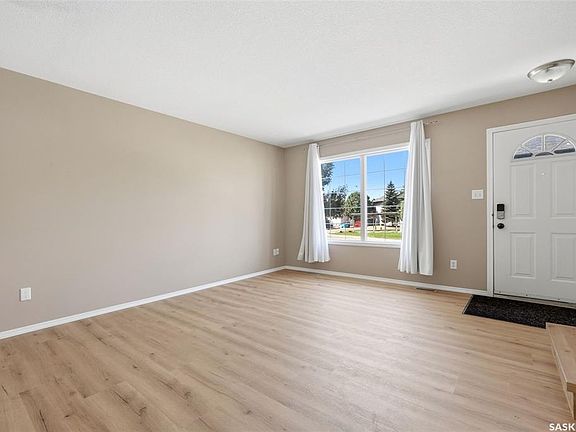 4th image of 1242 Wessex PLACE