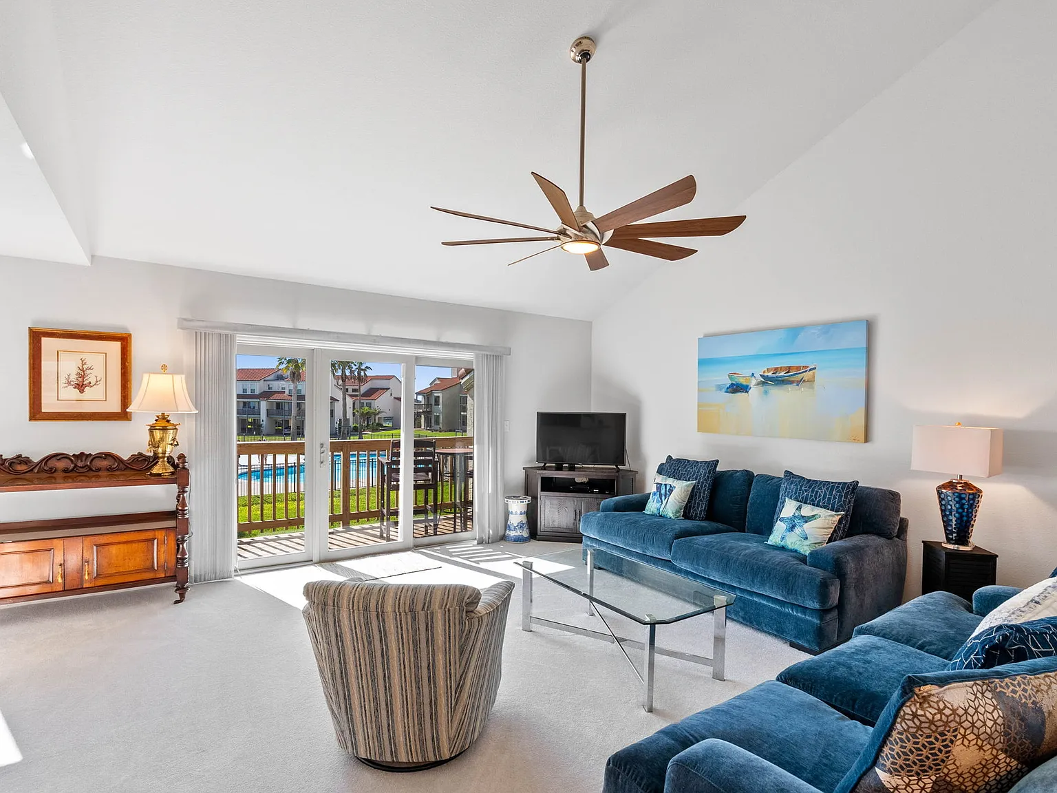 2 bed, 1102 sqft, $2,600 — Photo 3