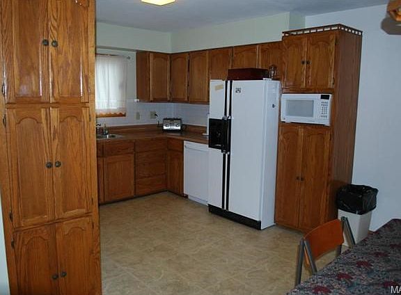 4th image of 761 Grandview Dr