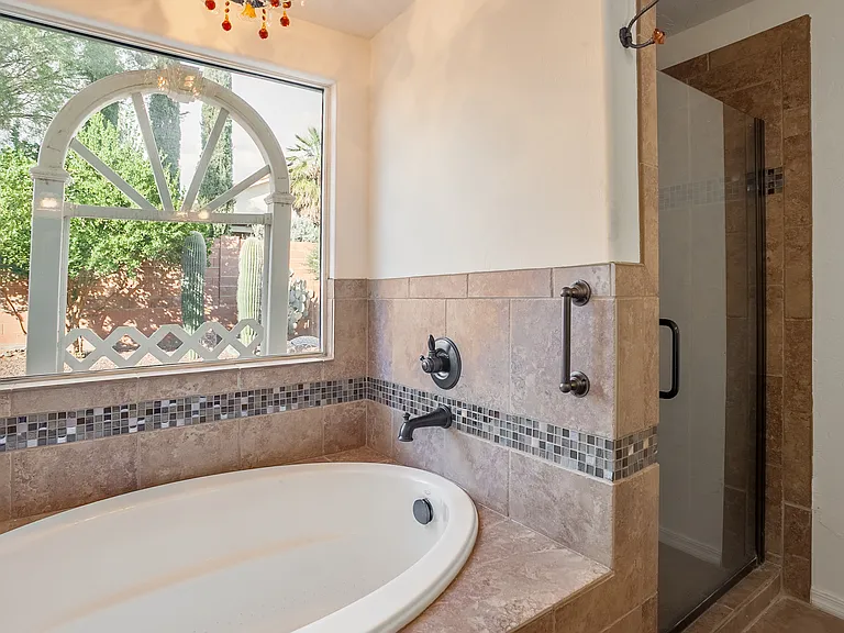 685 W Placita Vega Vis — Photo 17