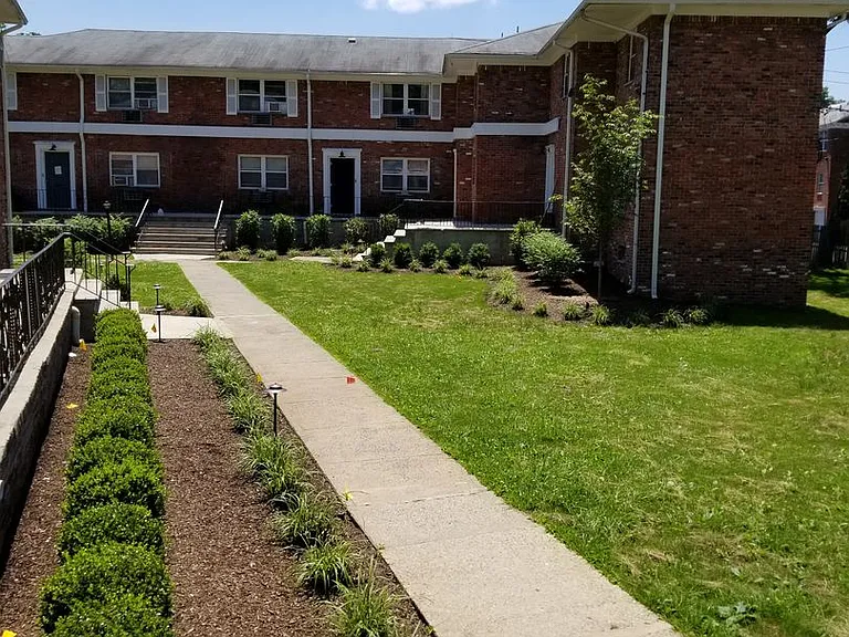 180 Orange Rd #C2 — Photo 9