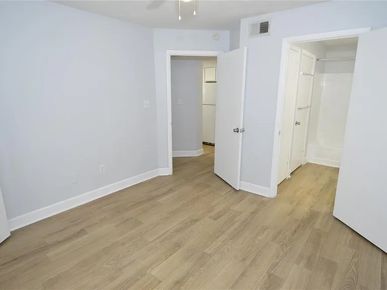 8758 Mallard Reserve Dr #101 — Photo 34