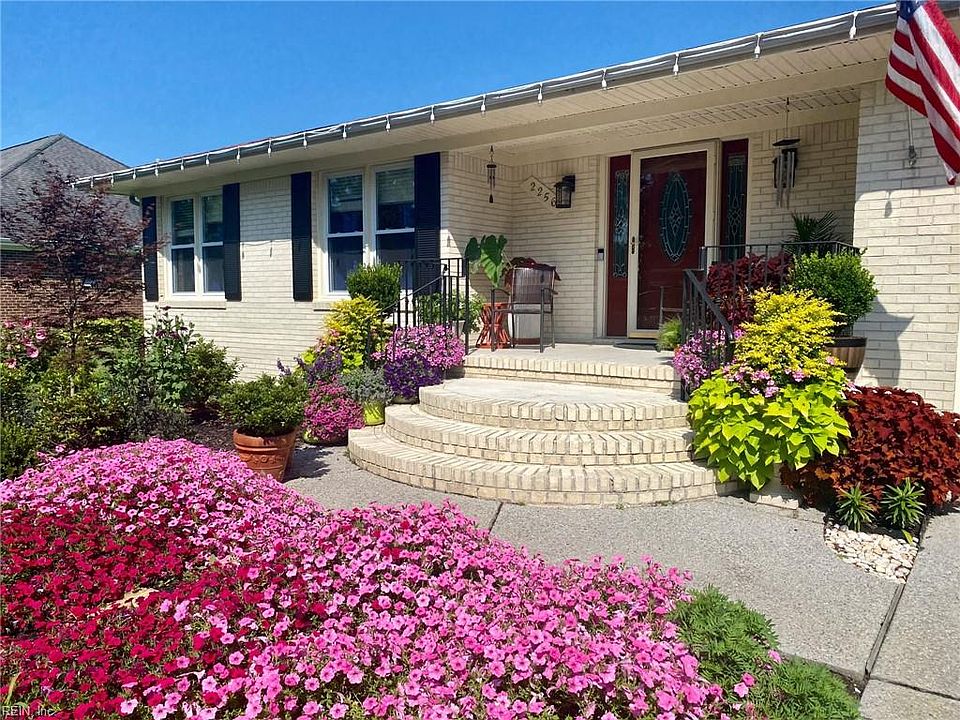 1st image of 2256 Wild Oak Cres