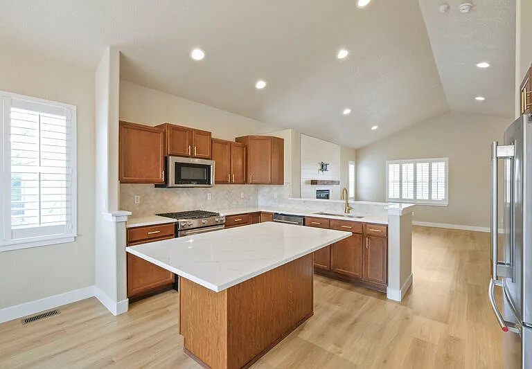 5839 Yancey Dr — Photo 7