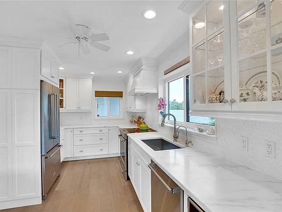 4th image of 2165 Galleon Dr APT G2