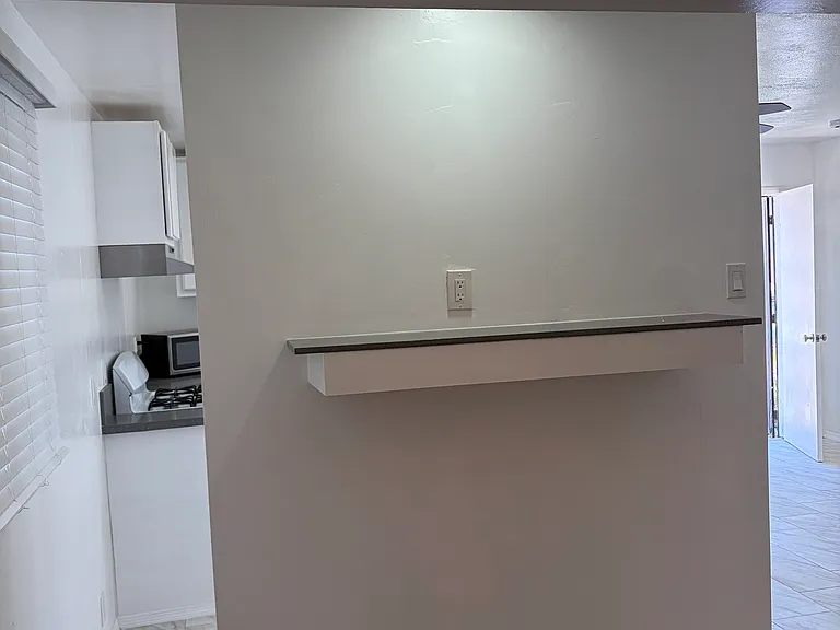 14051 Paramount Blvd #1/2 — Photo 16