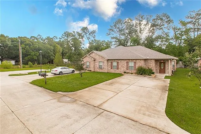 40046 Twin Creeks Dr #B — Photo 1