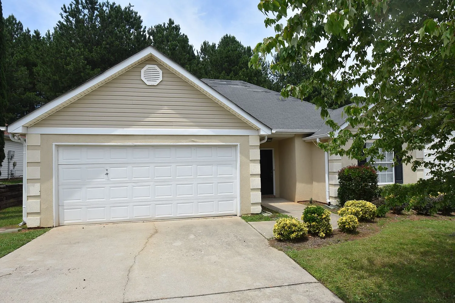 245 Eagle Way photo 1