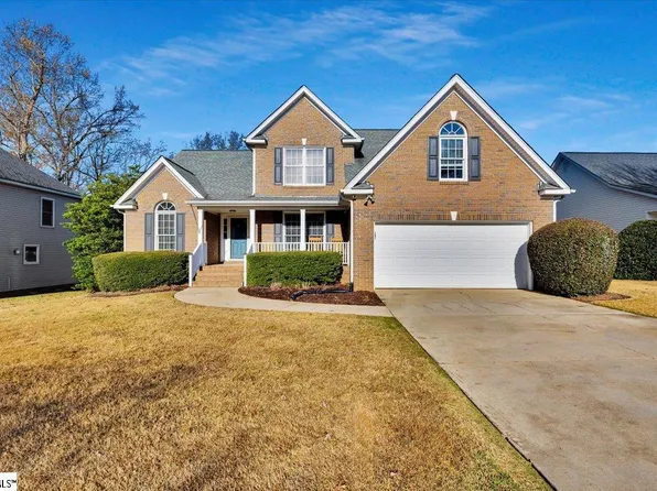 16 Overcup Ct, Greer, SC 29650