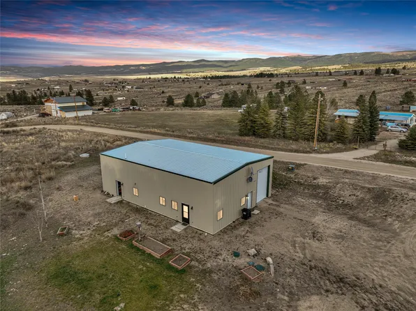1071 Prairie Ln, Stevensville, MT 59870